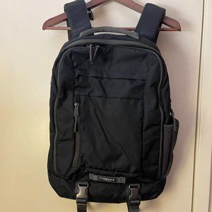 TUMBUK2 AUTHORITY LAPTOP BACKPACK DELUXE